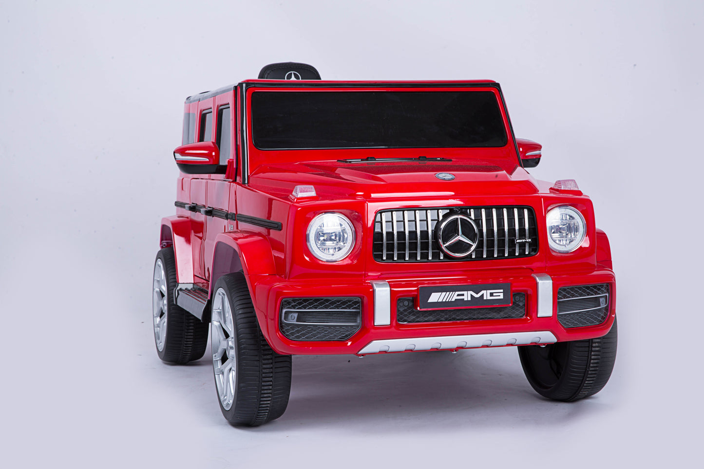 licensed Mercedes-Benz G63 Kids Ride On Car,kids Electric Car with Remote Control 12V licensed children car Motorized Vehicles for Girls,Boys,gift , Music, Horn, Spring Suspension, Safety Lock