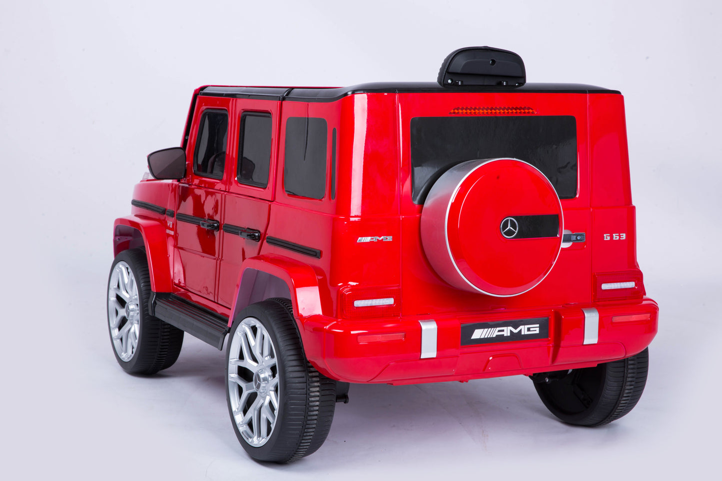 licensed Mercedes-Benz G63 Kids Ride On Car,kids Electric Car with Remote Control 12V licensed children car Motorized Vehicles for Girls,Boys,gift , Music, Horn, Spring Suspension, Safety Lock